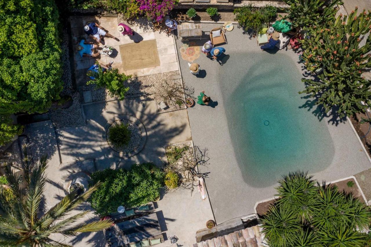 Leon De Sineu Villa Bagian luar foto