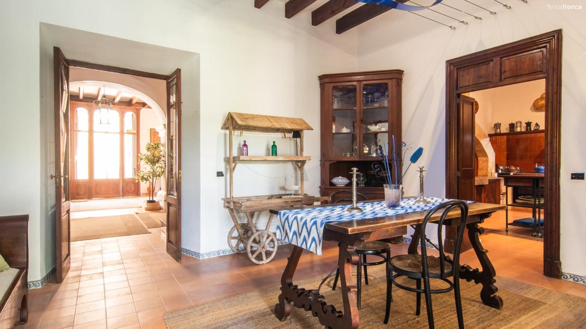 Leon De Sineu Villa Bagian luar foto