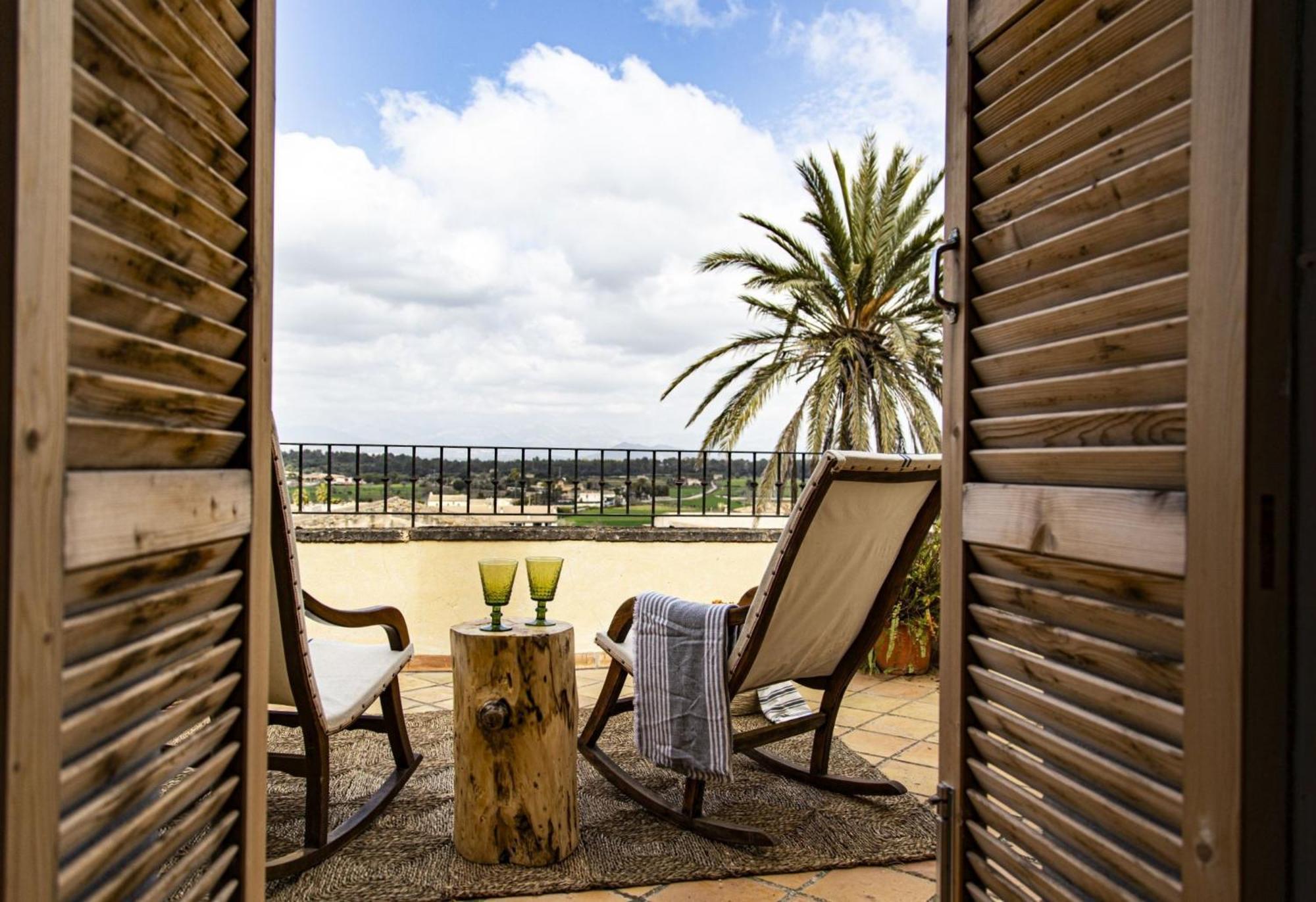 Leon De Sineu Villa Bagian luar foto