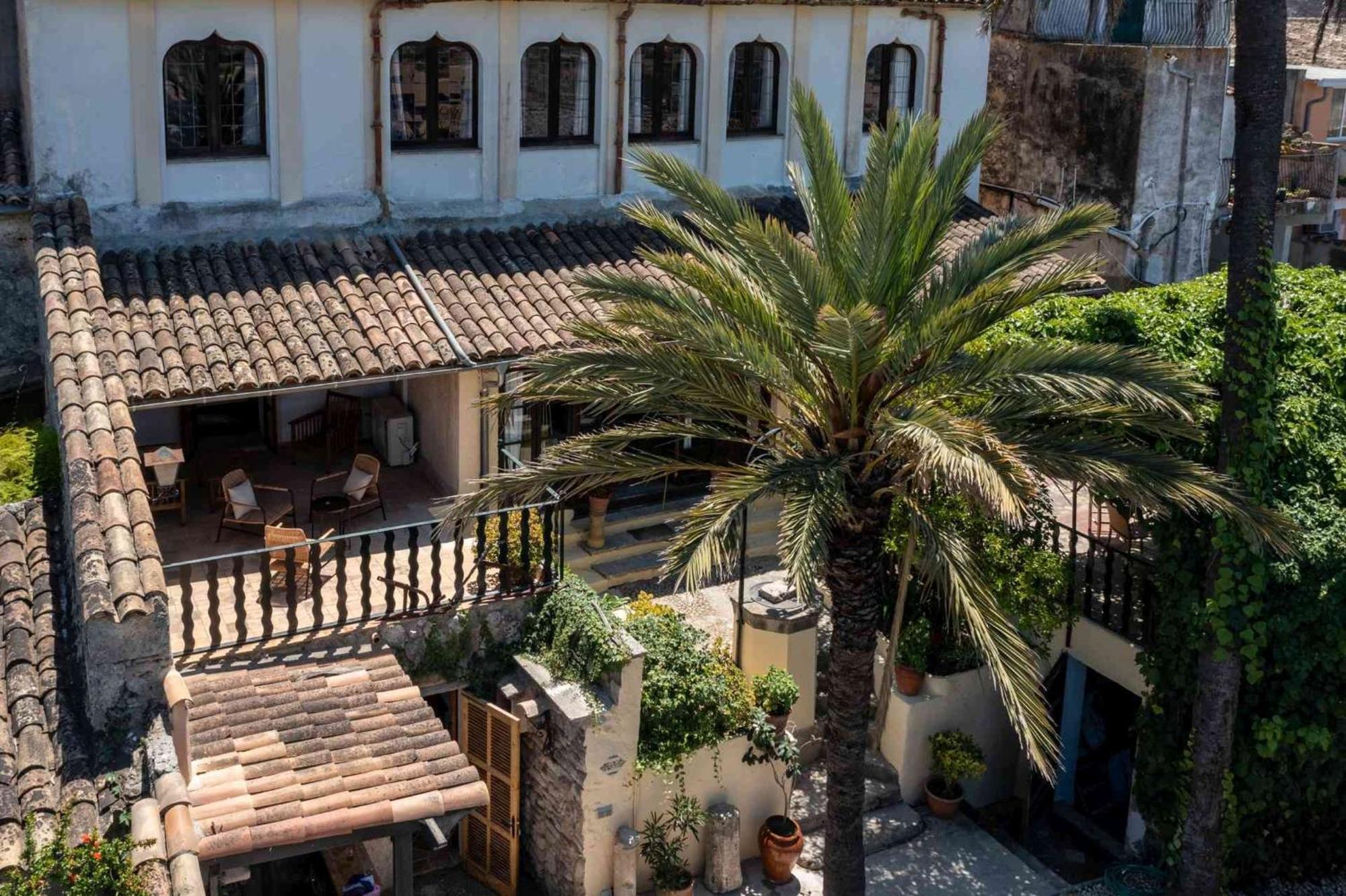 Leon De Sineu Villa Bagian luar foto